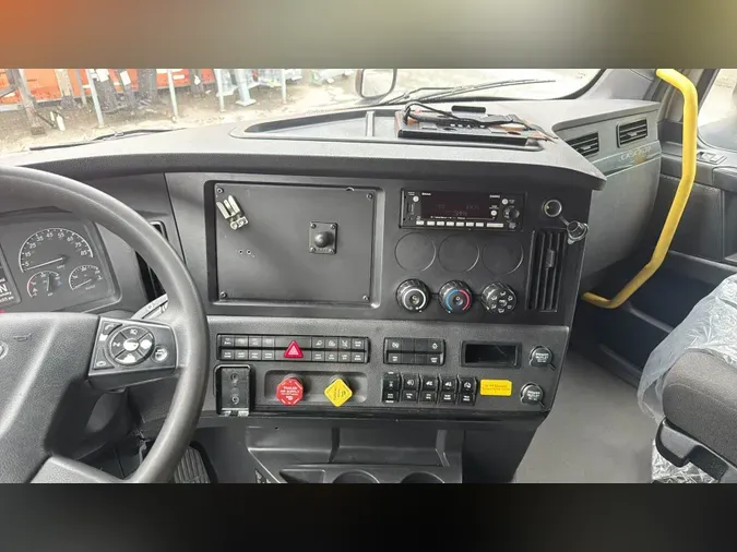2023 Freightliner Cascadia 1266f64e14d63b9e9a693d3e2c6c122e486