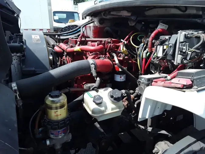 2019 FREIGHTLINER M2 106