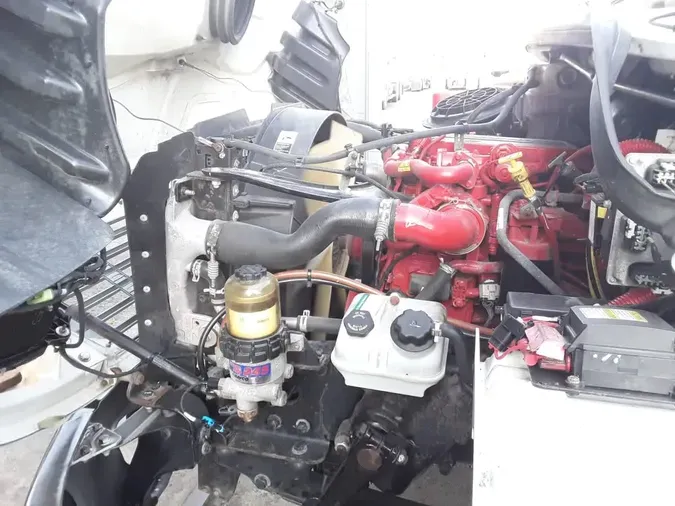 2019 FREIGHTLINER M2 106