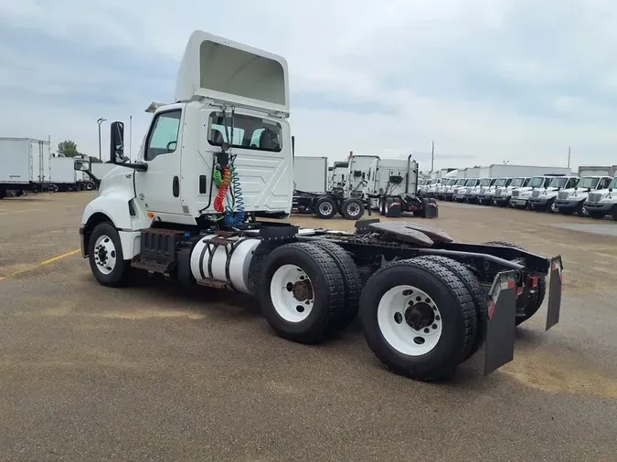 2019 NAVISTAR INTERNATIONAL LT625 DAYCAB T/A