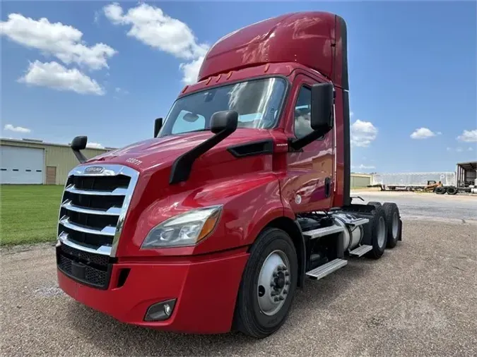 2021 FREIGHTLINER CASCADIA 1166f71d2f6793283cb78b71dc852f85a5f