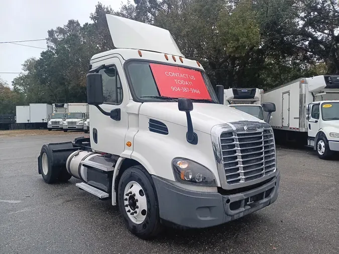 2018 FREIGHTLINER/MERCEDES CASCADIA 113