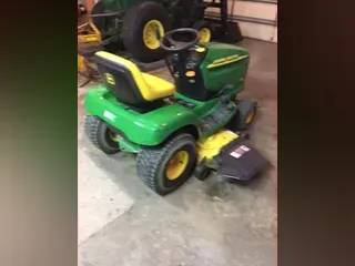 2000 John Deere LT166