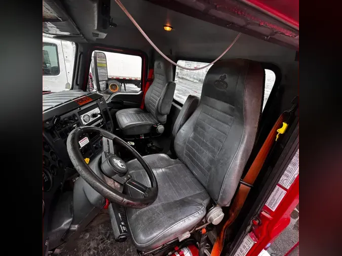 2017 MACK TRUCKS, INC. GU803
