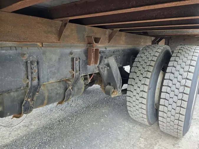 2018 FREIGHTLINER M2 106