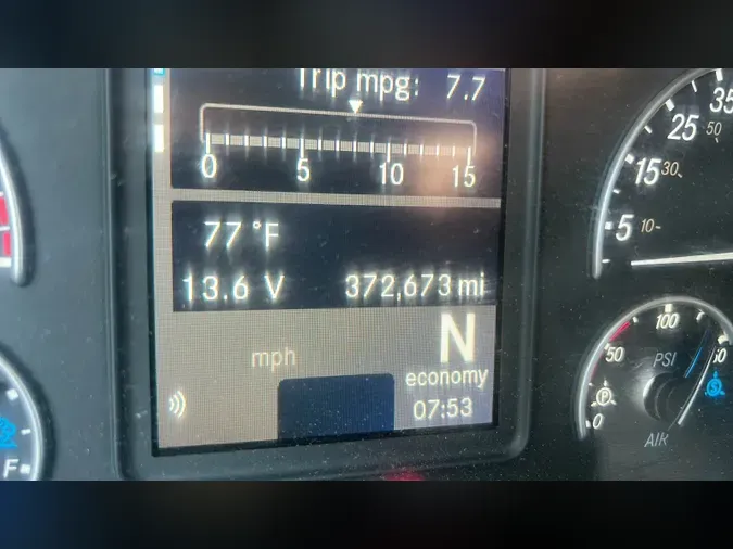 2021 Freightliner Cascadia 126