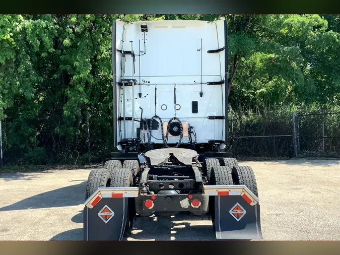 2021 INT LT625 6x4