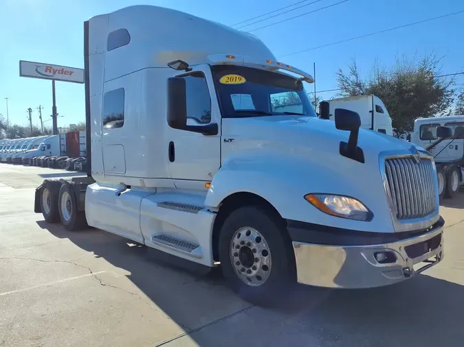 2019 NAVISTAR INTERNATIONAL LT625 SLPR CAB