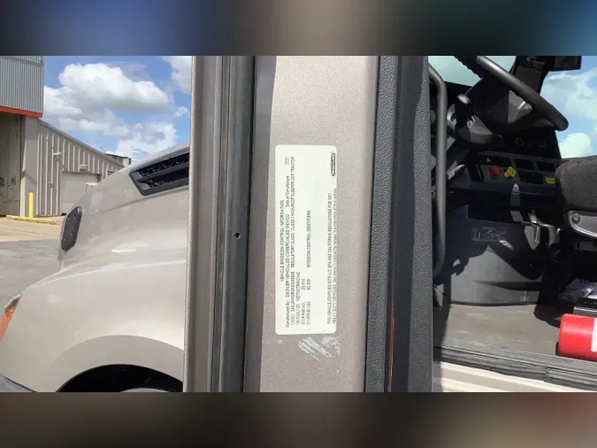 2022 Freightliner Cascadia 126