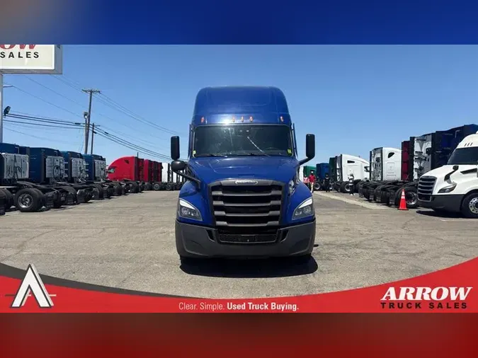 2022 FREIGHTLINER CA126