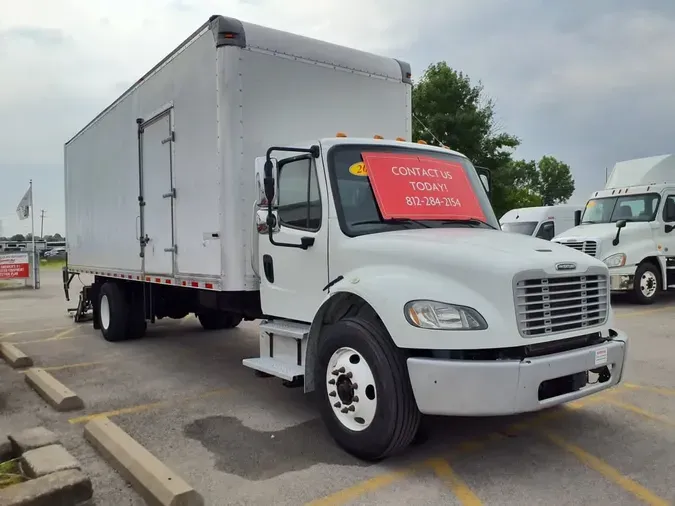 2018 FREIGHTLINER M2 106