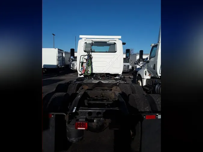 2019 NAVISTAR INTERNATIONAL LT625 DAYCAB T/A