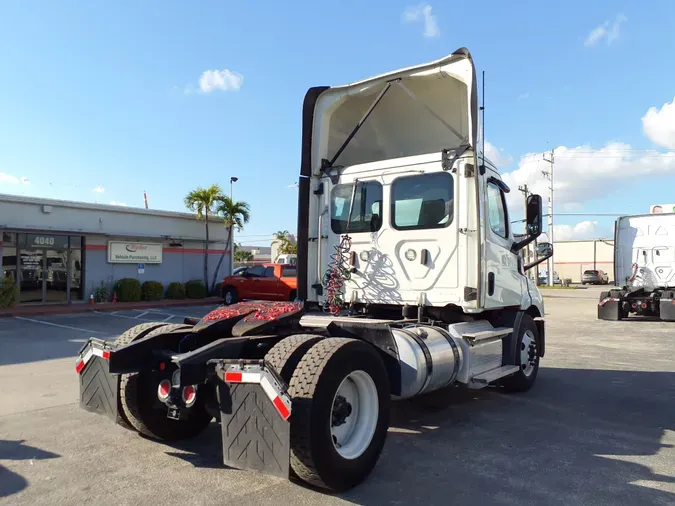 2019 FREIGHTLINER/MERCEDES NEW CASCADIA 116