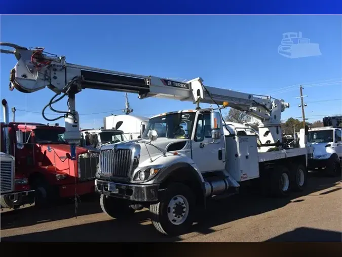 2012 TEREX COMMANDER 60606f91e793b33b3b749fa44bd4f03d8005