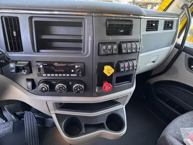 2024 Peterbilt 579