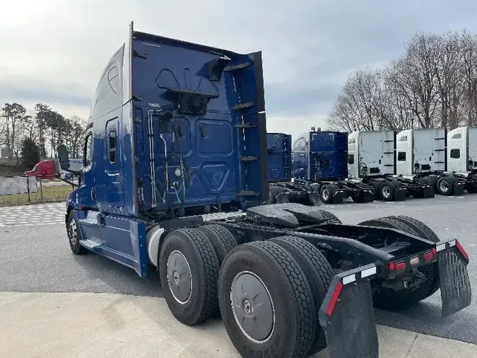 2019 Freightliner T12664ST