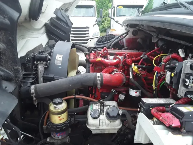2020 FREIGHTLINER M2 106