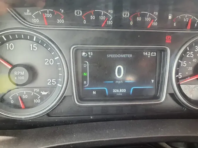 2019 NAVISTAR INTERNATIONAL LT625 DAYCAB T/A