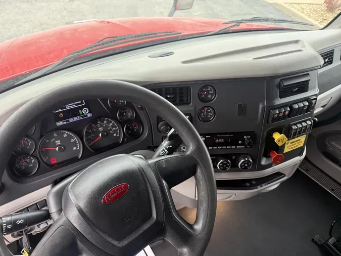 2021 Peterbilt 5796f9b457a237d1ea3f33cac087a81269a