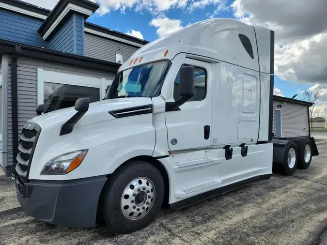 2022 Freightliner Cascadia 1266f9deacec57971f8c4228ff1ef28ed5c