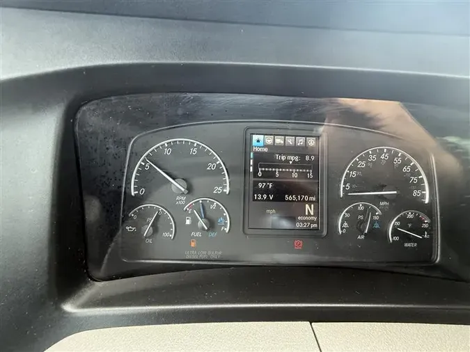 2019 FREIGHTLINER CASCADEVO1