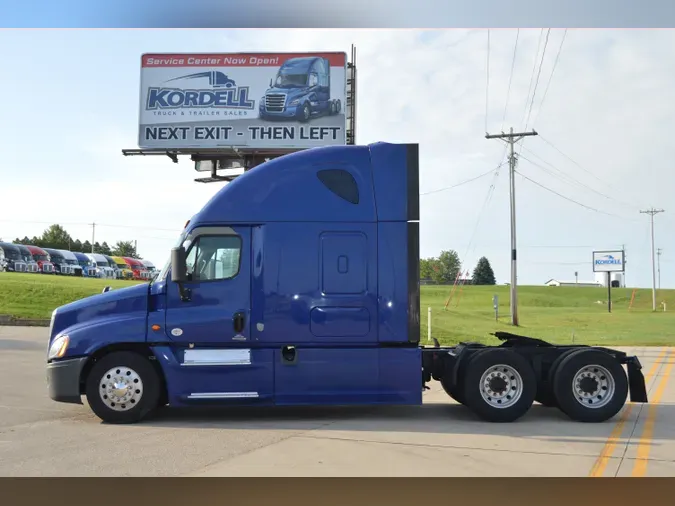 2017 FREIGHTLINER CASCADIA