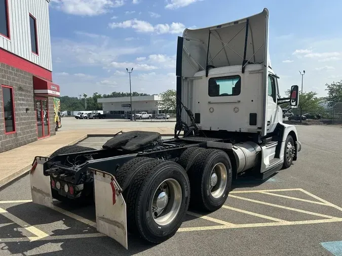 2023 Kenworth T680