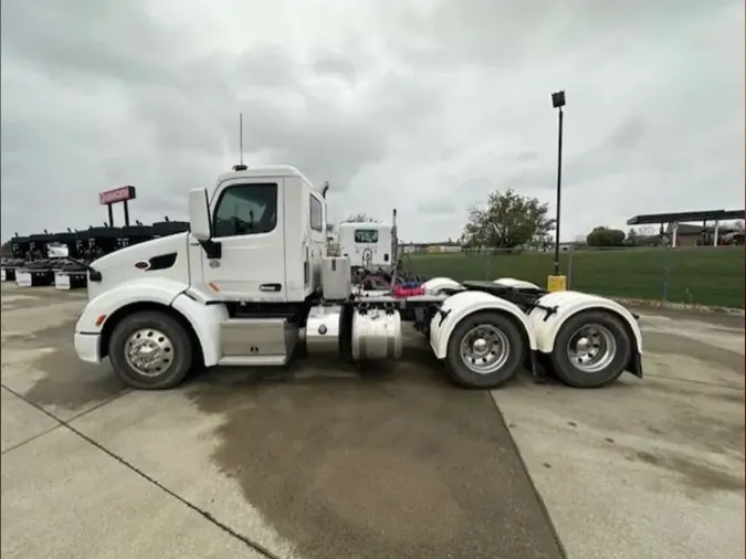 2016 Peterbilt 567