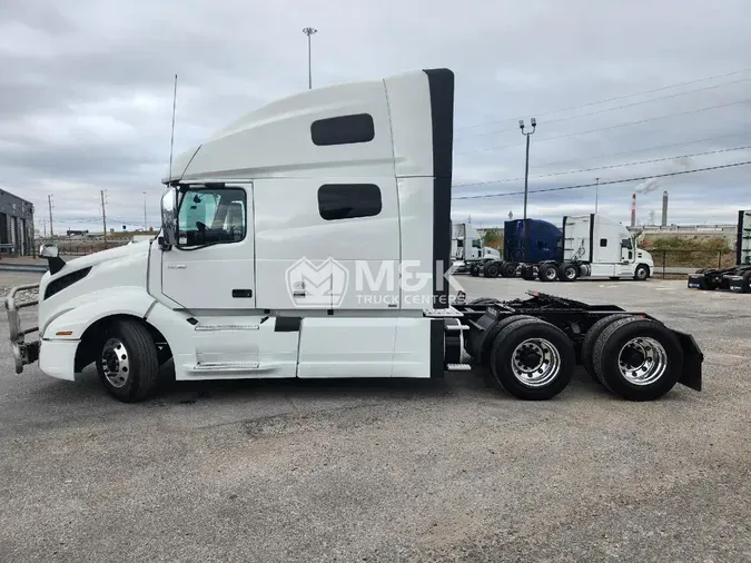 2023 VOLVO VNL64T760