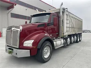 2016 Kenworth T880