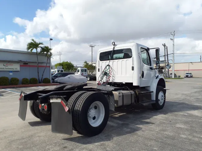 2016 FREIGHTLINER/MERCEDES M2 106