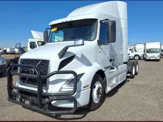 2020 VOLVO VNR64T-640