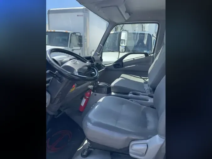 2019 HINO HINO 1956fb9894e8ddffa769bdeae2c57e3d2d4