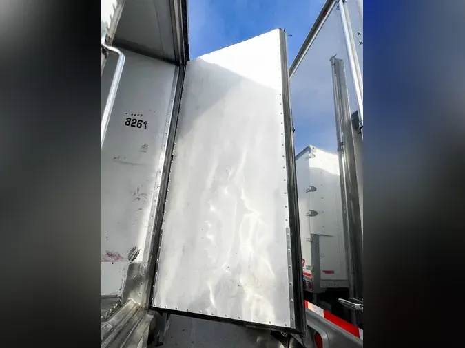 2017 UTILITY VS2RA6fbc58264c2b735336050b78d3676aef