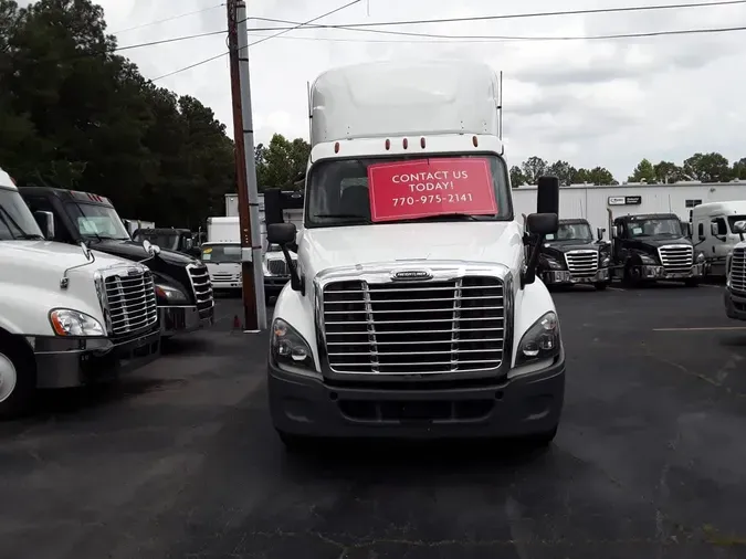 2019 FREIGHTLINER CASCADIA 125