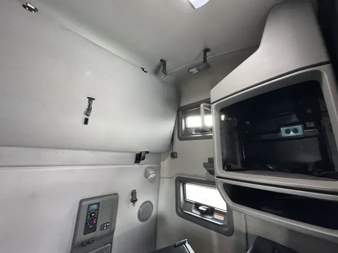 2020 VOLVO VNL64T7606fbdb7348c2a8876d80dc8ccf79fba04