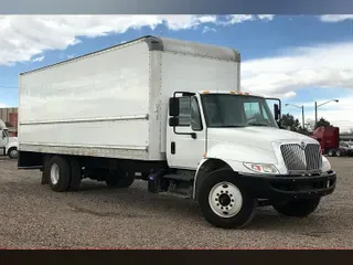 2019 International 4300 SBA 4X2