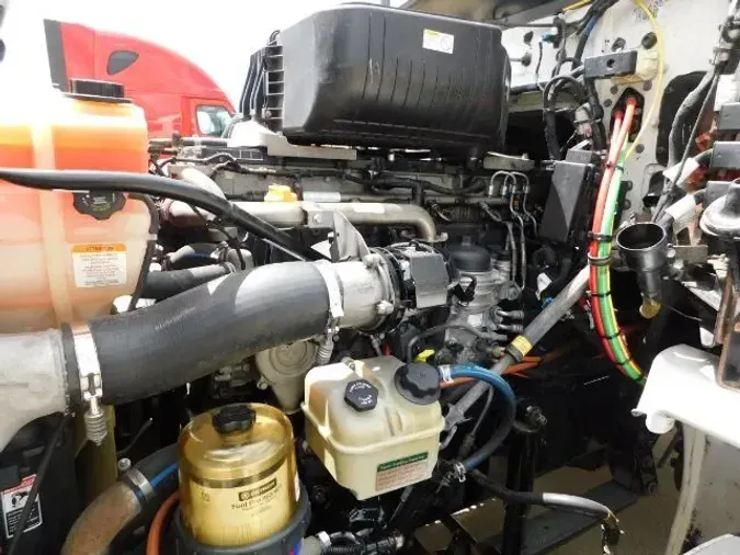 2019 Western Star 5700 XE Set Back Axle w/Sleepe