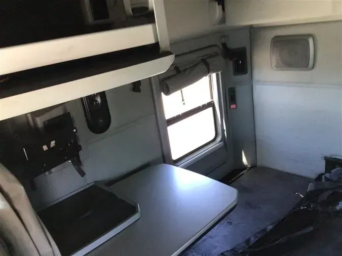 2021 KENWORTH T680