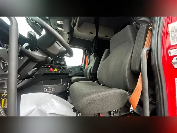 2023 FREIGHTLINER CA1266fc4dbe1a88af401dc4033377814dfd0