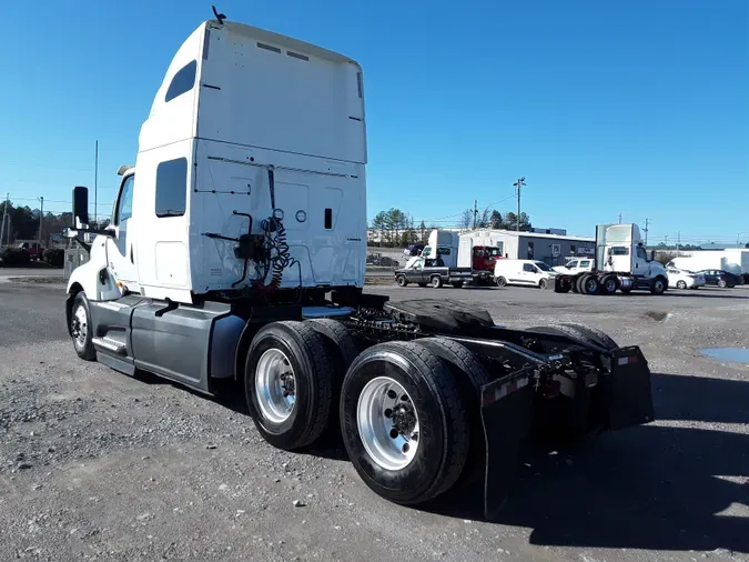 2020 NAVISTAR INTERNATIONAL LT625 SLPR CAB