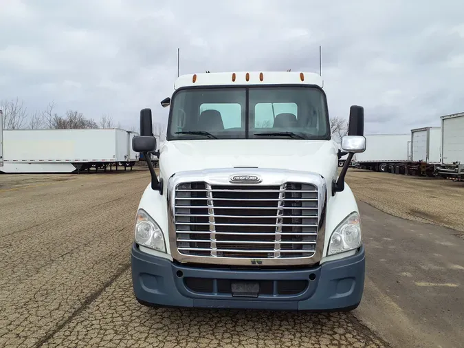 2014 FREIGHTLINER/MERCEDES CASCADIA 125