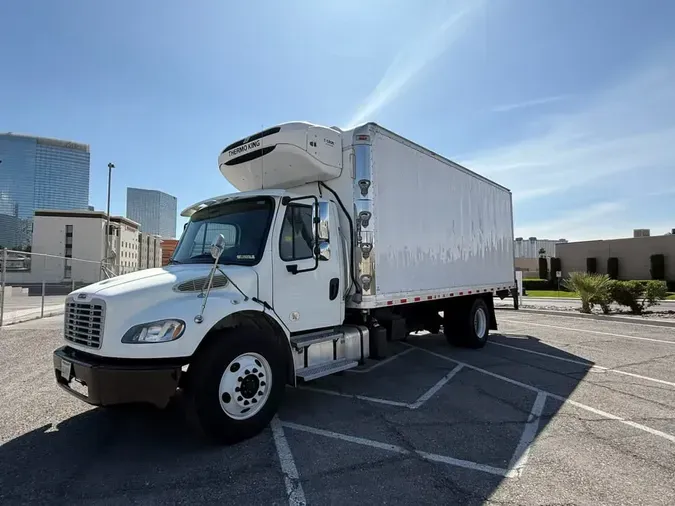 2019 FREIGHTLINER/MERCEDES M2 106