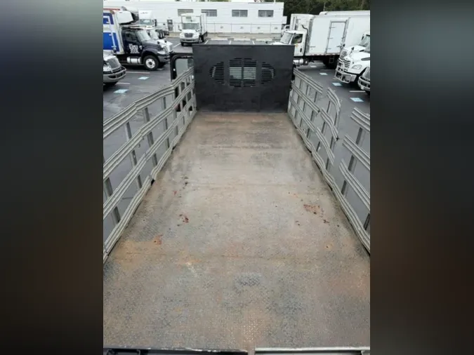 2019 FREIGHTLINER/MERCEDES M2 106