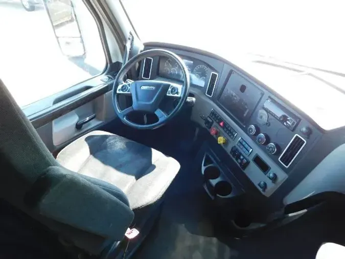 2020 Freightliner New Cascadia 126