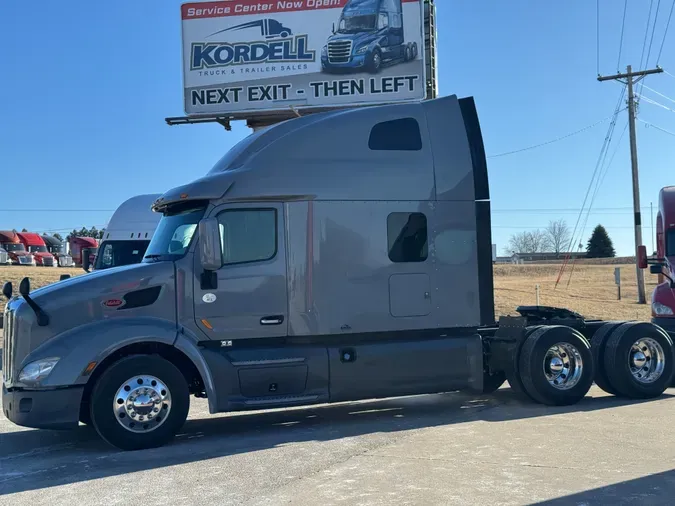 2021 PETERBILT 579