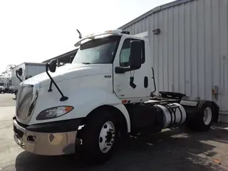 2019 NAVISTAR INTERNATIONAL RH613 DAYCAB S/A