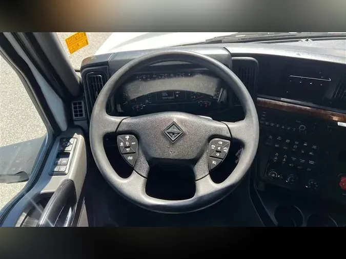 2022 INTERNATIONAL LT