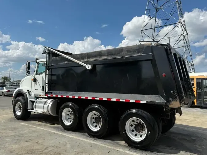 2019 International HX620