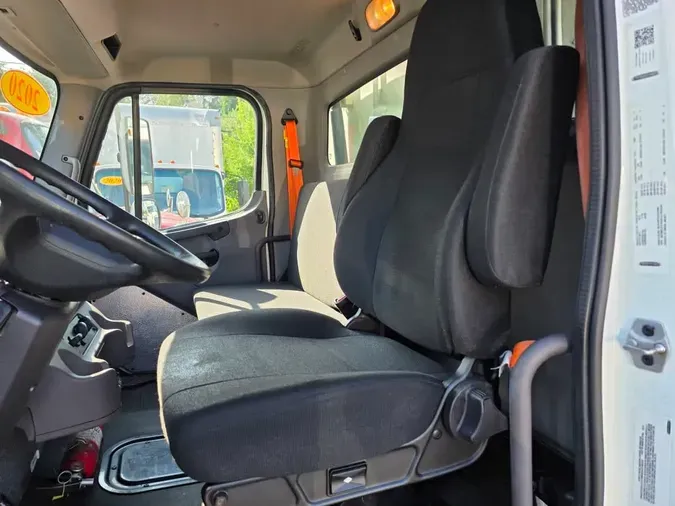 2020 FREIGHTLINER M2 106